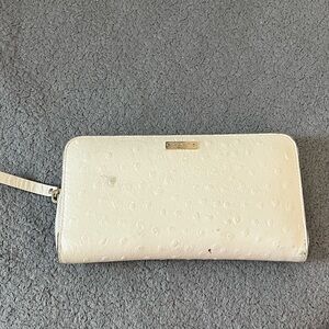 Kate Spade White Spotted Wallet
